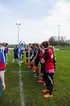 Bild 71 - wBJ SV Henstedt Ulzburg - TSV Sch�nberg : Ergebnis: 5:2